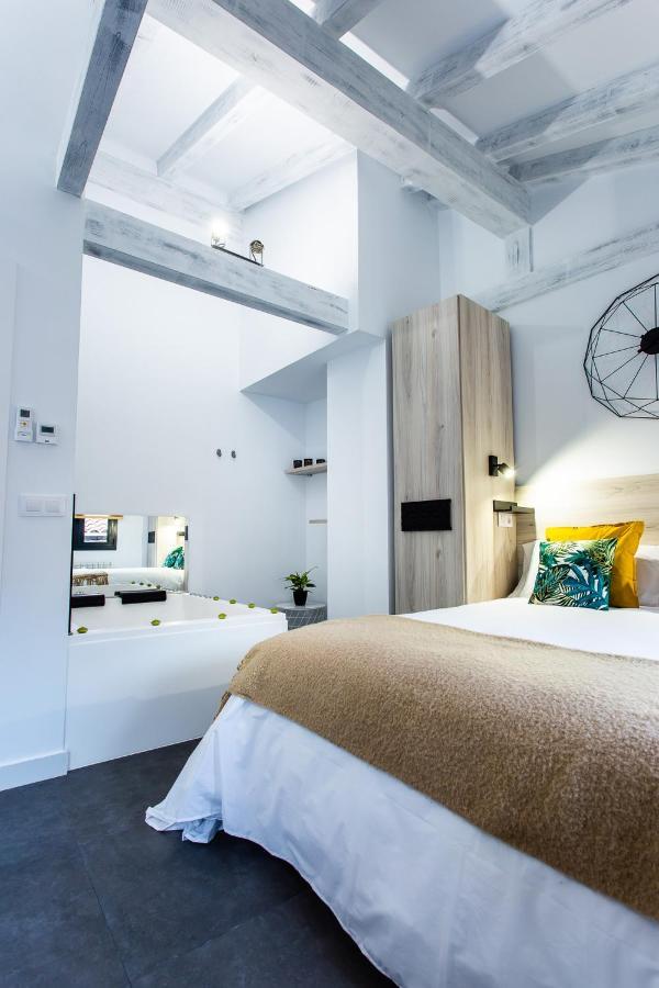 Apartamentos Hervas Suites Екстер'єр фото