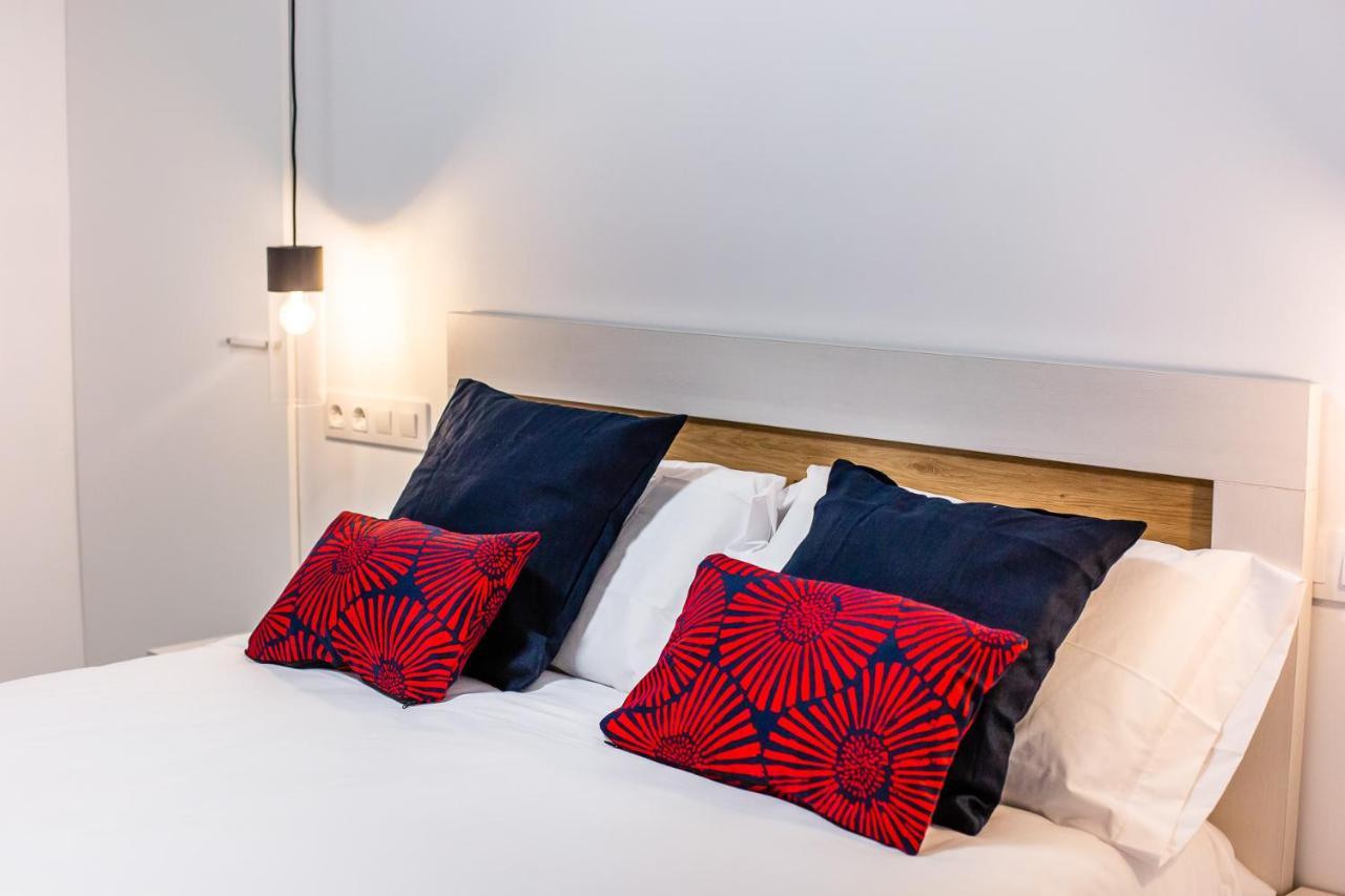 Apartamentos Hervas Suites Екстер'єр фото