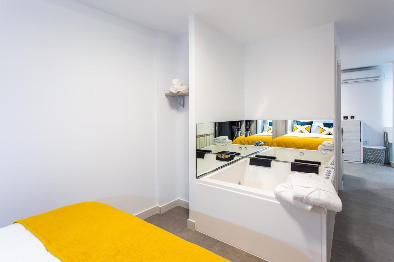 Apartamentos Hervas Suites Екстер'єр фото