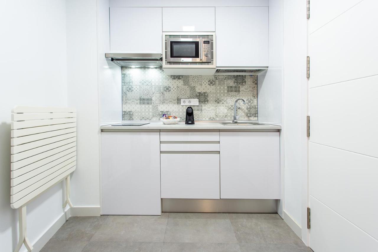 Apartamentos Hervas Suites Екстер'єр фото