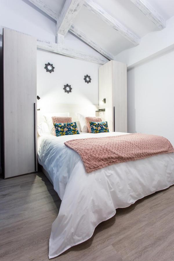 Apartamentos Hervas Suites Екстер'єр фото