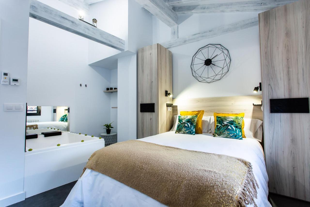 Apartamentos Hervas Suites Екстер'єр фото